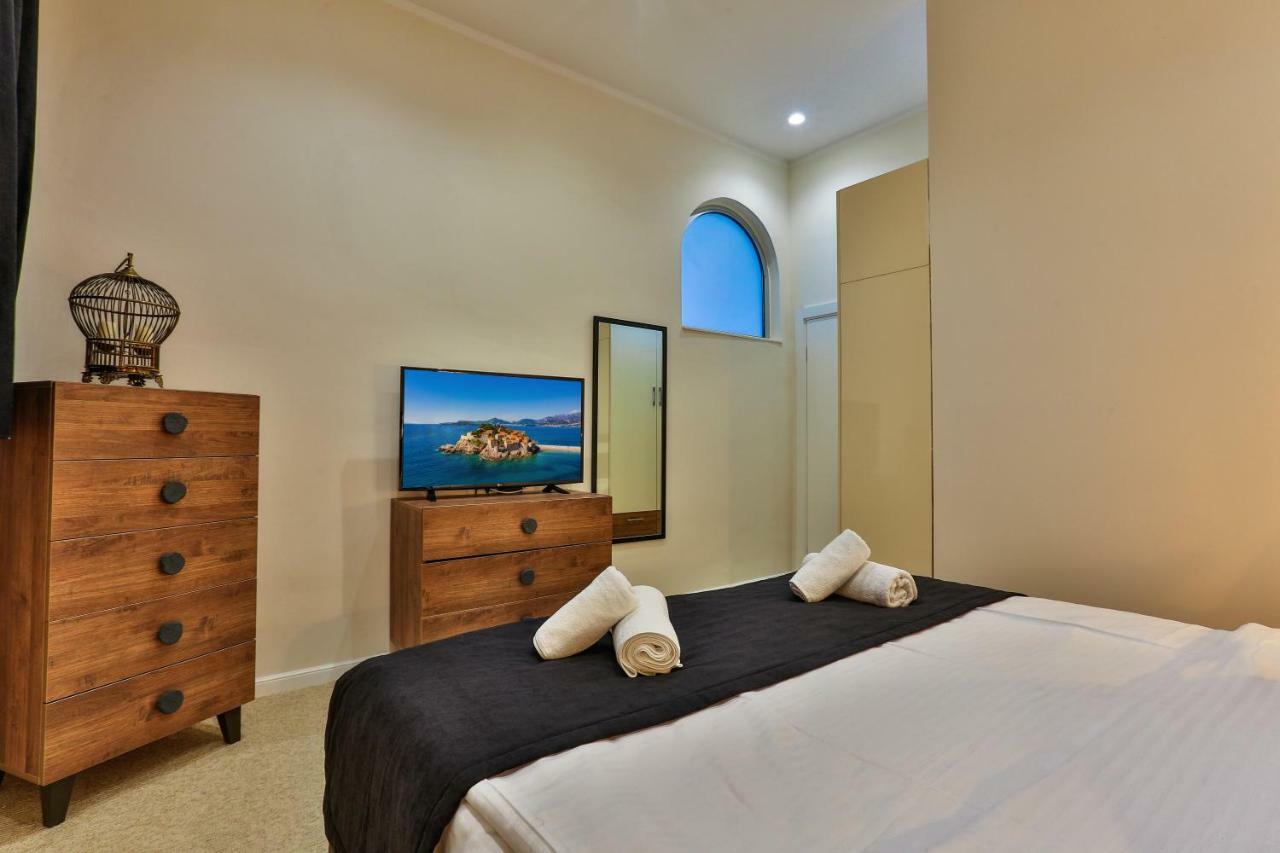 Apartments Sunset Beach Sveti Stefan Exterior photo